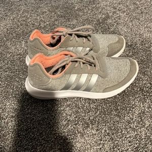 Womens grey Adidas trimmed in peach euc size 7.5